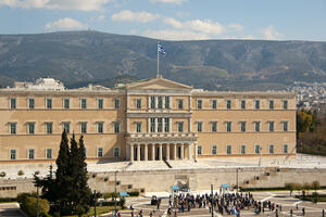 Pola vijeka demokratije u Grčkoj – pozitivna priča koja je...