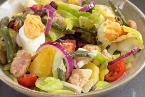 Pun tanjir vitamina: Obrok salata odličnog ukusa