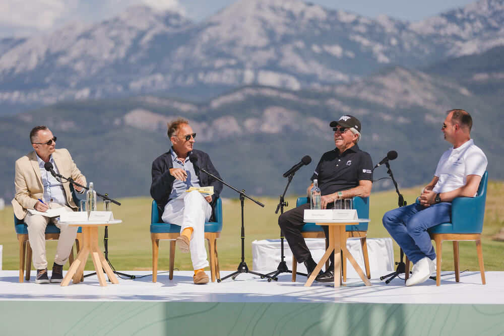 <p>Novi golf teren sa 18 rupa prostiraće se na oko milion kvadrata sada većinom netaknutog zemljišta koje će u najvećj mjeri takvo i ostati jer Geri Plejer i njegova firma Gary Player Design (GPD) koja se bavi dizajniranjem golf terena po cijelom svjetu, u tome izuzetnu pažnju poklanjaju očuvanju autentičnosti lokalnog ambijenta sa svim njegovim prirodnim odlikama</p>