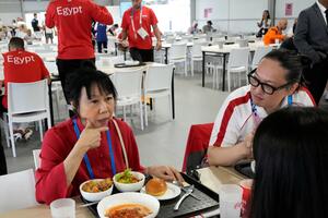 Sportisti se žale na hranu u Olimpijskom selu