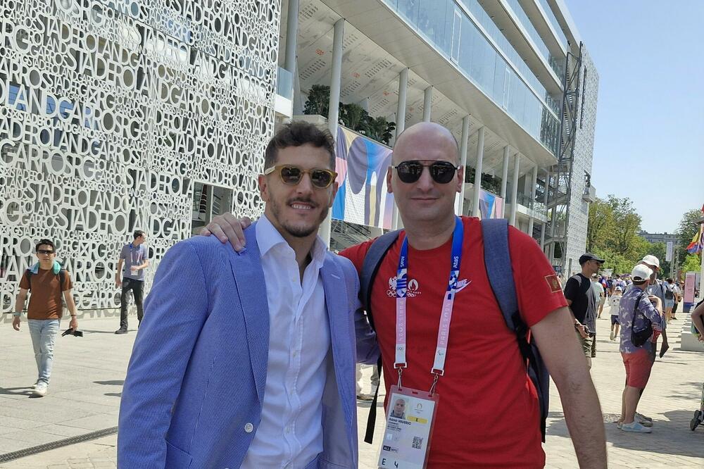 Stevan Jovetić i novinar “Vijesti” juče na Rolan Garosu, Foto: A. H.