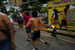 Jedna osoba poginula u demonstracijama u Venecueli, poslije...