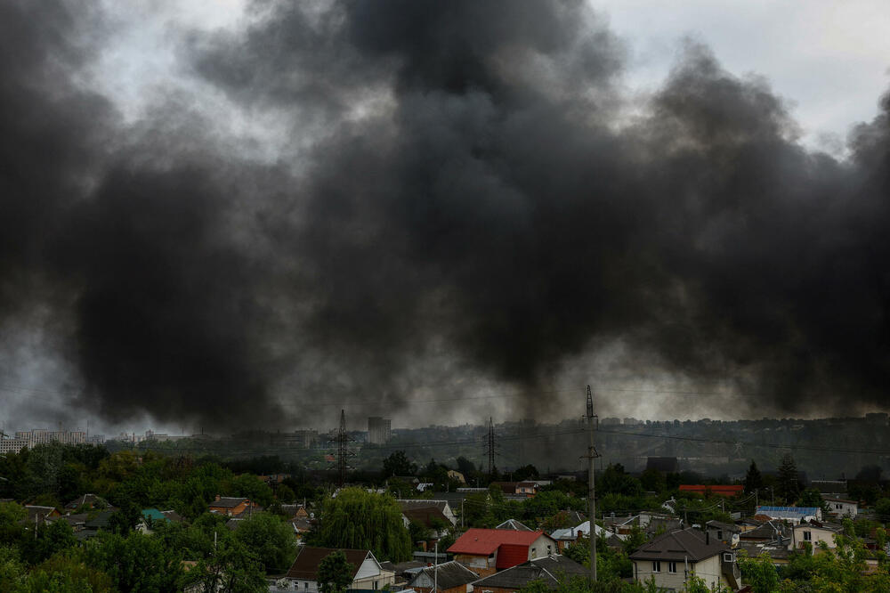 Detalj nakon jednog od prethodnih napada na Harkov, Foto: Reuters