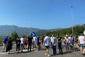 Saobraćaj kroz tunel Sozina blokiran do 11 sati zbog protesta