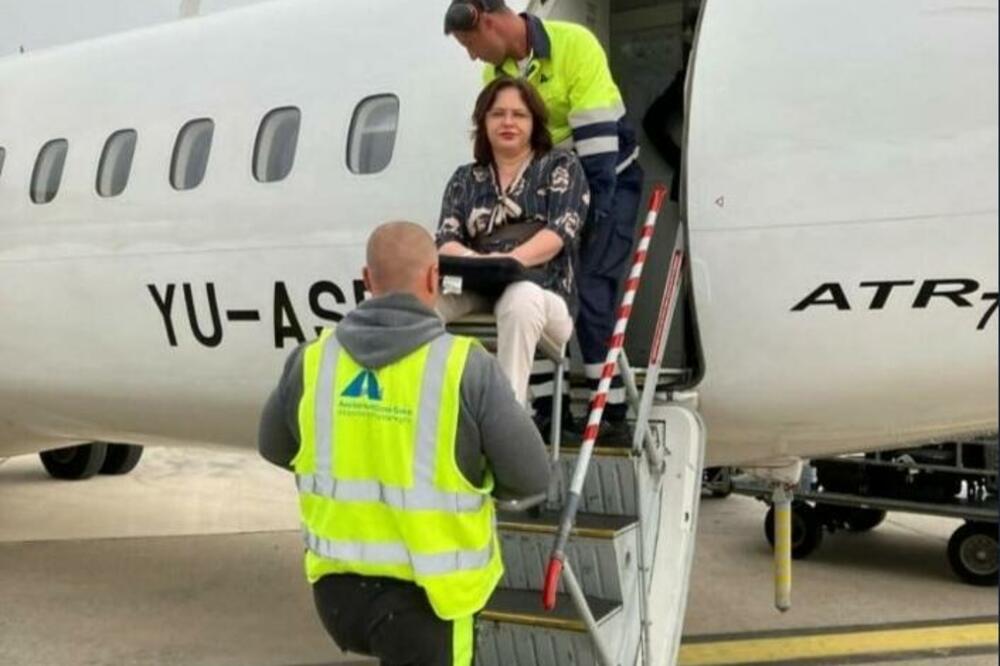 Upitna bezbjednost: Danojla Raičević na podgoričkom Aerodromu, Foto: Privatna arhiva