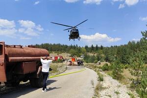 Ministarstvo odbrane: Helikopter Vojske angažovan na gašenju...