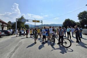 Protest u Kolašinu: Spajić otvorio tunel Klisura ne razmišljajući...