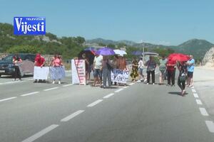 Sredstvo za borbu ili problem: Policija ćuti o spornim blokadama...