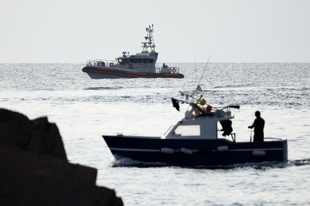 Potraga nakon potonuća luksuzne jahte, Foto: Reuters