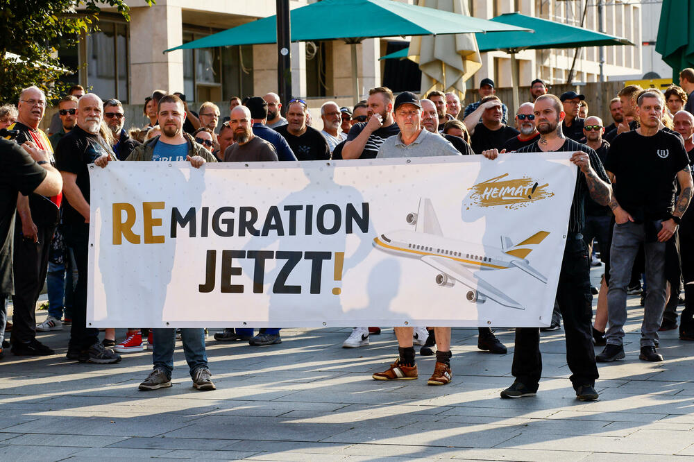 Protest pristalica njemačke desnice nakon napada u Zolingenu, Foto: Rojters