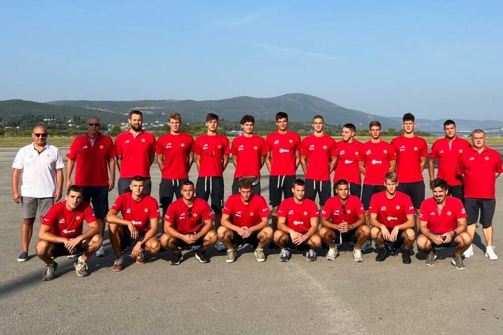 Ekspedicija Crne Gore na Aerodromu Tivat pred let u Bugarsku, Foto: VPSCG