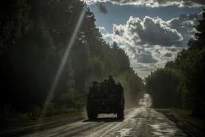 U ukrajinskim napadima u Belgorodu jedna osoba ubijena, dvoje...