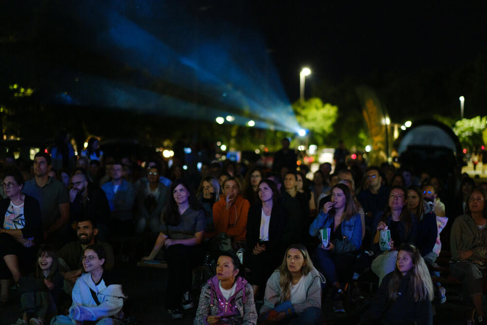 <p>Posebno priznanje žirija pripalo je srpskom reditelju Luki Mihailoviću za film "Indigo kristal"</p>