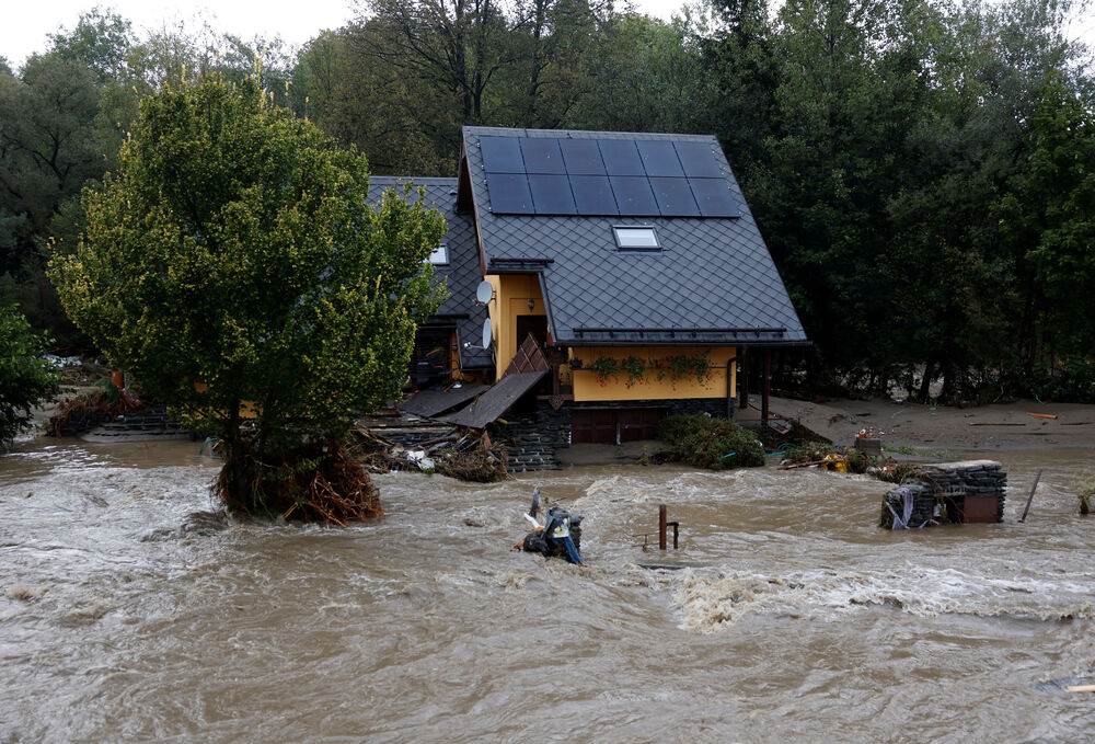 <p>Oluja Boris katastrofalnim poplavama pustoši centralnu i istočnu Evropu</p>