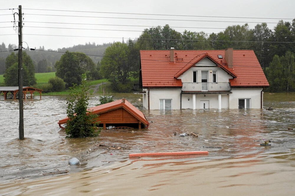 <p>Oluja Boris katastrofalnim poplavama pustoši centralnu i istočnu Evropu</p>