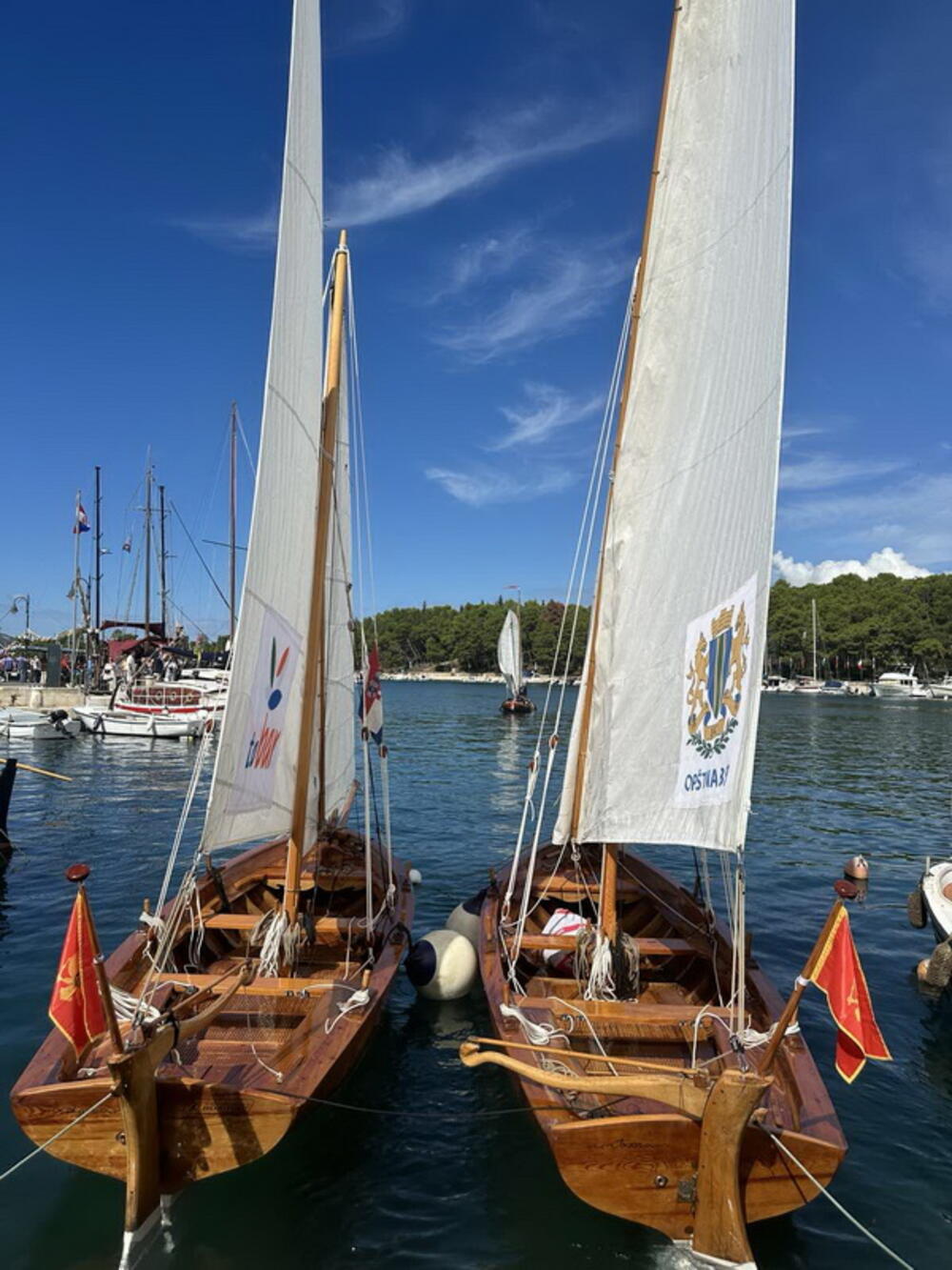 Wooden Boat Bokovac