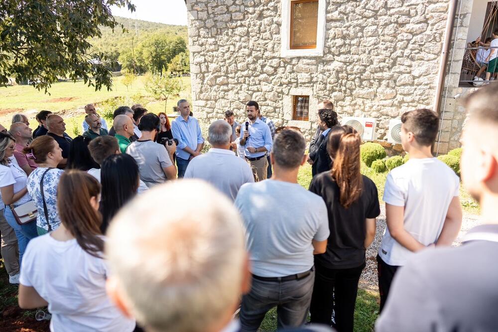 Foto: Jakov Milatović - Za bolju Podgoricu