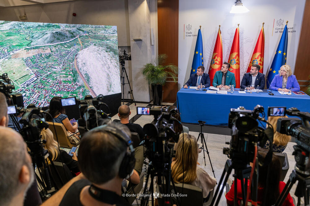 Za mjesec, četiri konferencije: Spajić s ministrima na predstavljanju projekta obilaznice oko Podgorice, Foto: Vlada