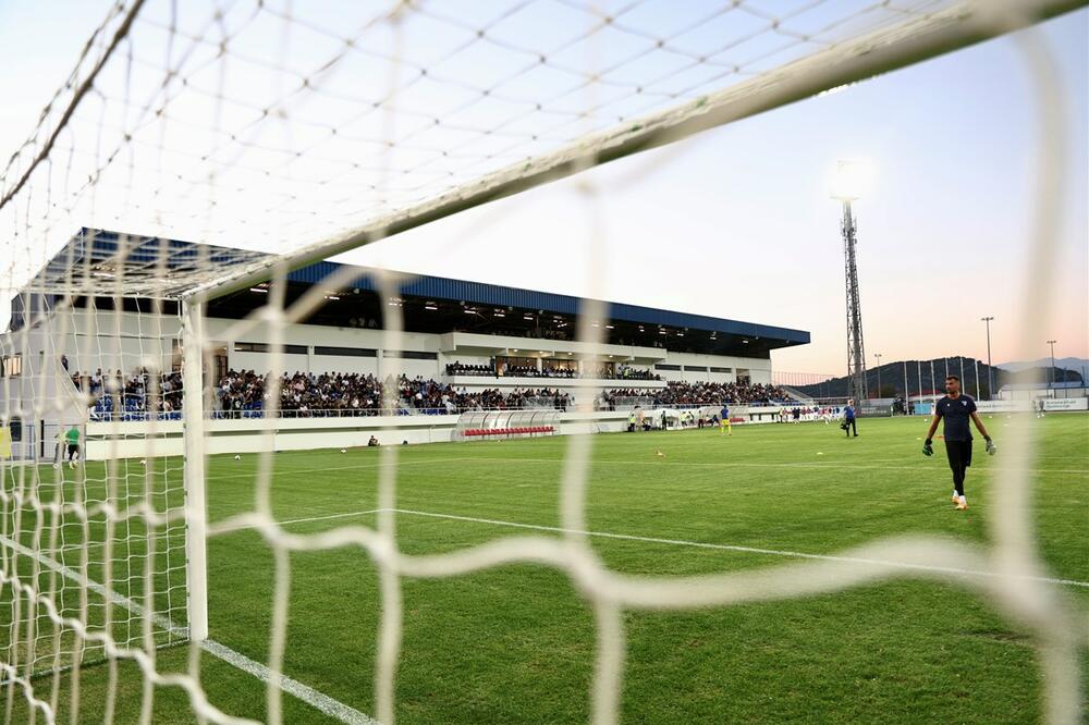 Na renoviranom stadionu Dečića u samo nekoliko dana odigrala su se dva derbija, Foto: FSCG