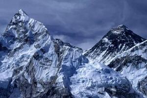 Mont Everest svake godine raste zbog jedne rijeke