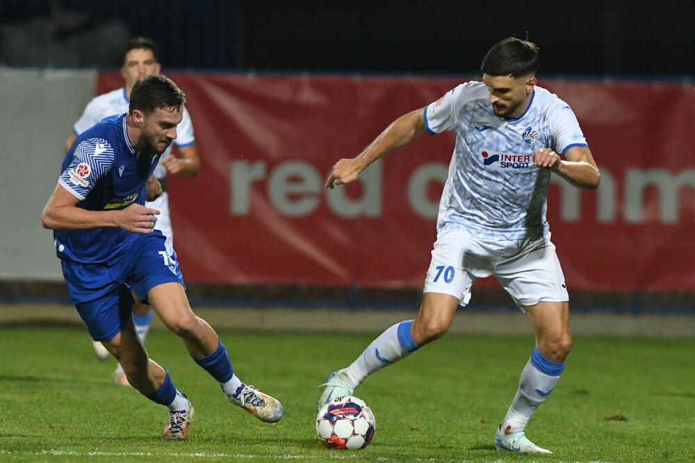 Vasko Kalezić (Sutjeska) u prodoru pored Vuka Strikovića (Dečić Admiralbet), Foto: FSCG