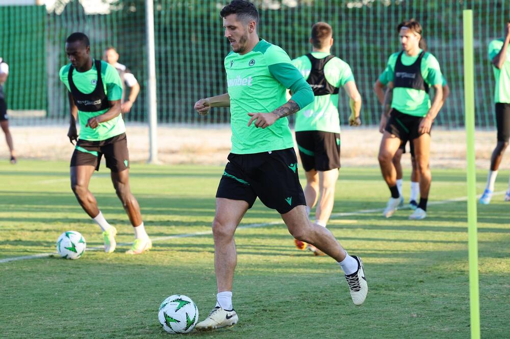 Jovetić na treningu Omonije, Foto: OMONOIA FC/Facebook