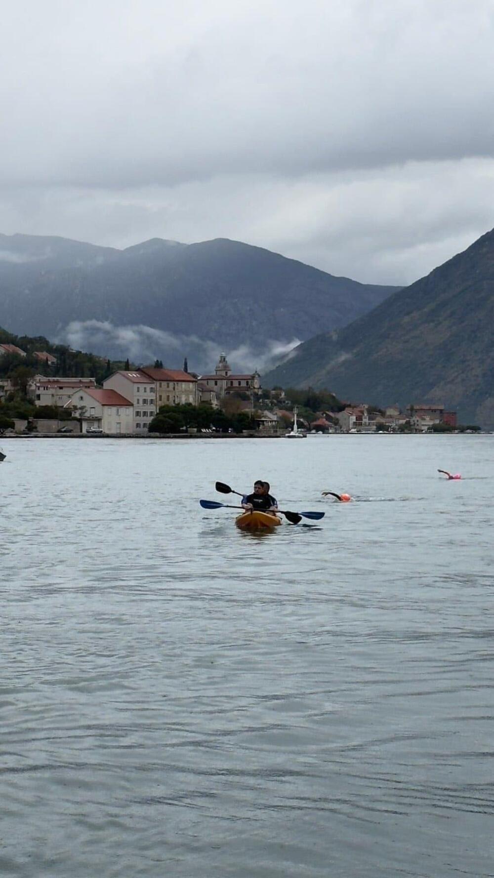 <p>Plivačka ruta u dužini od osam kilometara bila je na relaciji Perast- Dobrota</p>