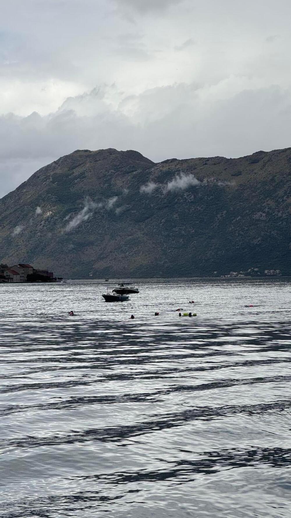 <p>Plivačka ruta u dužini od osam kilometara bila je na relaciji Perast- Dobrota</p>