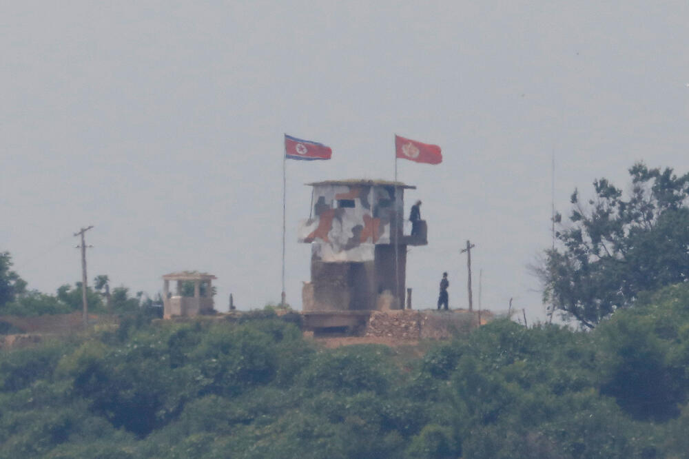 Vojnici Sjeverne Koreje u blizini demilitarizovane zone, Foto: Reuters