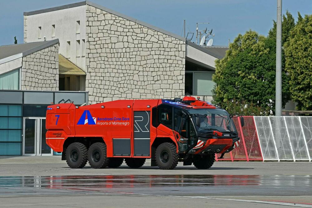 Novo vozilo posjeduje podgorički aerodrom, Foto: ACG