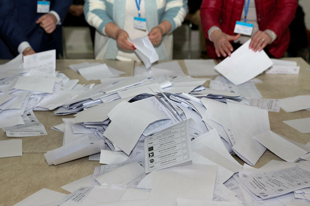 Prebrojavanje listića u Moldaviji, Foto: Reuters