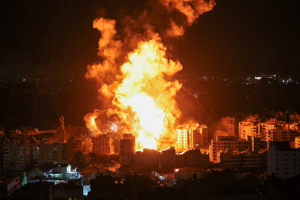 Vatra se širi nakon izraelskog bombardovanja Bejruta, Foto: REUTERS