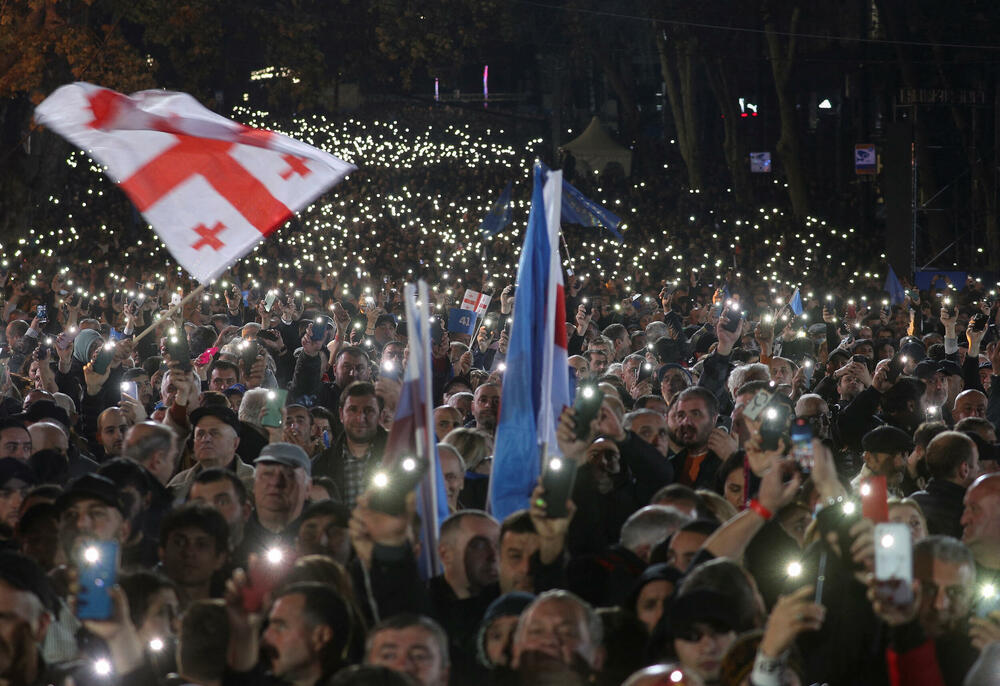 Sa skupa vladajuće gruzijske partije u Tbilisiju u srijedu 