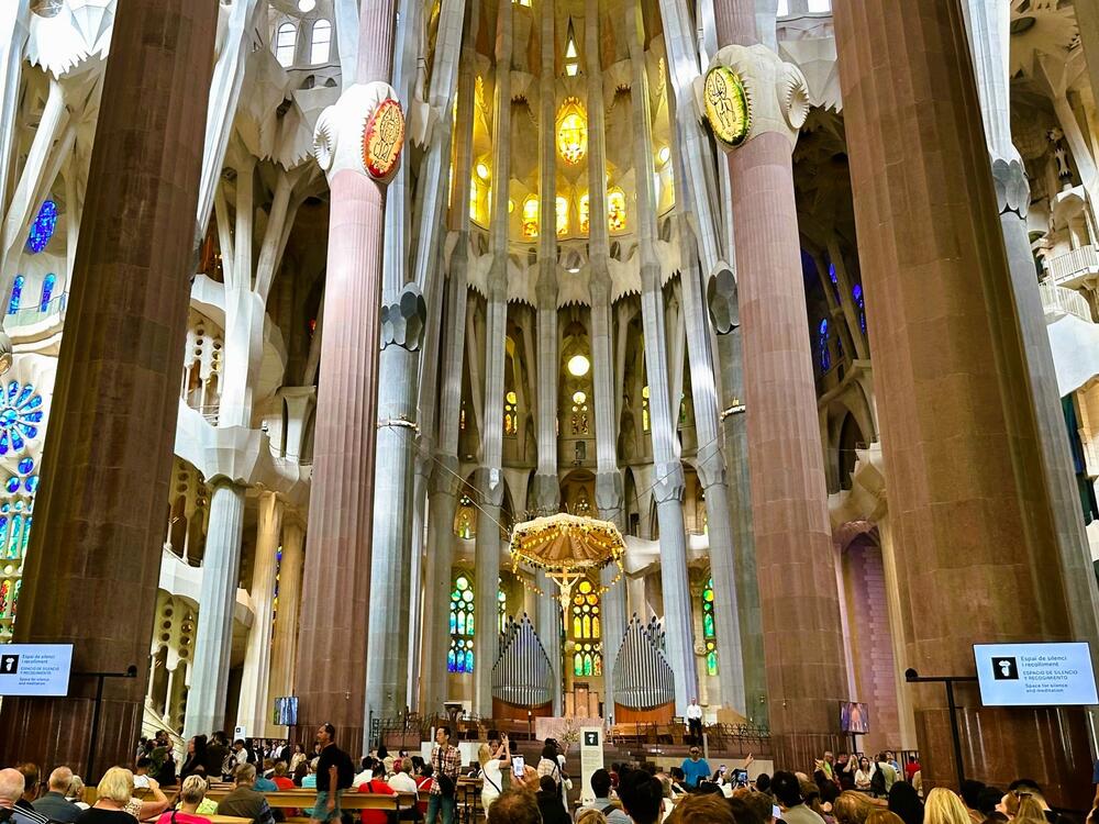 Sagrada Familia: unutrašnjost