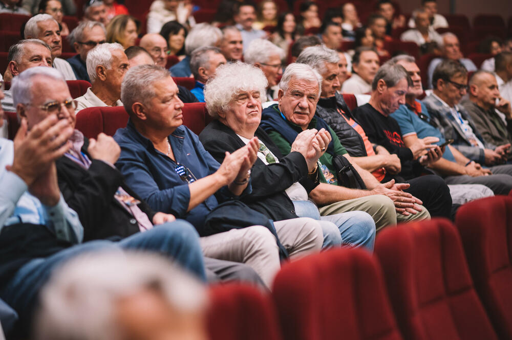 <p>Završena manifestacija u najjužnijem gradu koja je treću godinu zaredom okupila nekadašnje sportske asove iz bivše države</p>