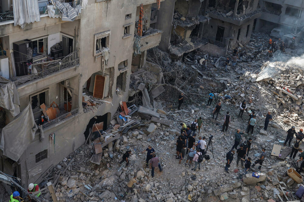 Stambeni blok u Bejrutu uništen u izraelskom napadu 11. oktobra, Foto: REUTERS