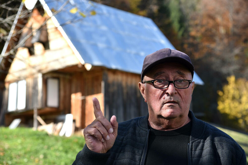 <p>Prema saznanjima Vijesti policiji je iz više bjelopoljskih sela prijavljeno da je Balijagić primjećen, ali nijedna prijava nije rezultirala lišenjem slobode odbjeglog ubice, silovatelja i razbojnika</p>