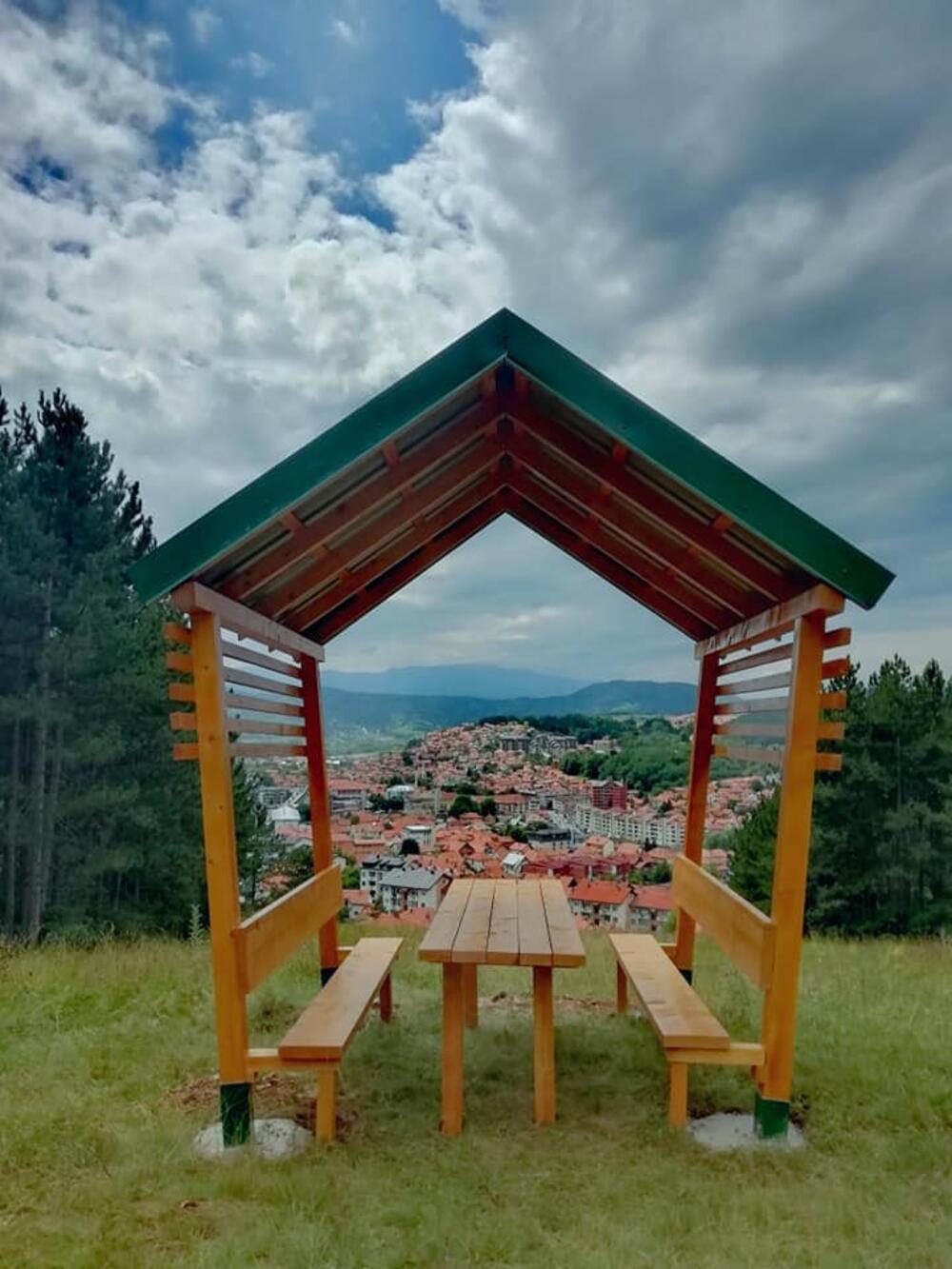 Hladnik nakon što je postavljen