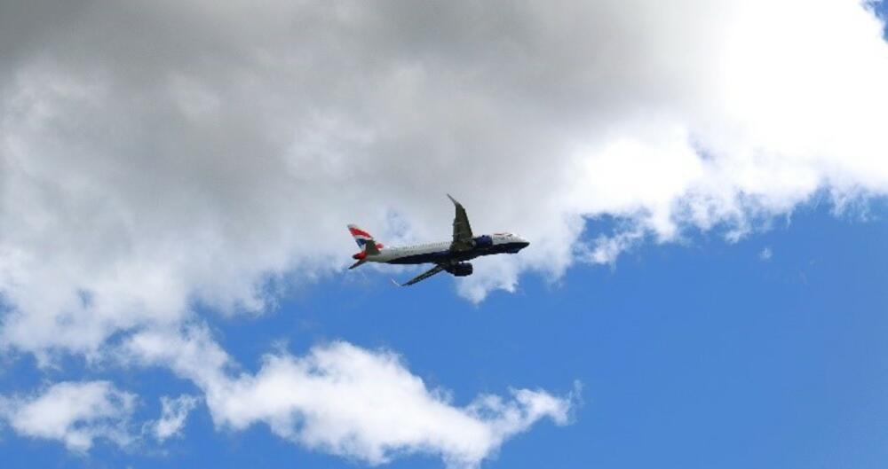 Polazak aviona kompanije British Airways sa Međunarodnog aerodroma Tirana.