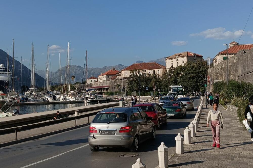 Kotor (ilustracija), Foto: Dušan Cicmil