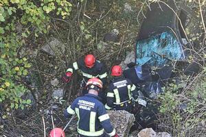 Vozilo sletjelo s puta Nikšić-Župa nikšićka: Jedna osoba poginula,...