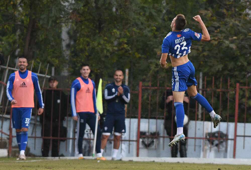 Andrej Kostić slavi prvi prvoligaški gol