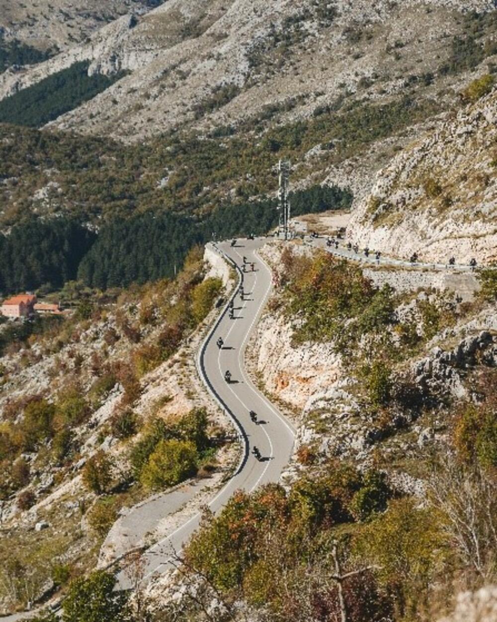 <p>U subotu je BMW Mottorad Voli Motors organizovao fenomenalnu vožnju i druženje sa moto zajednicom.</p>