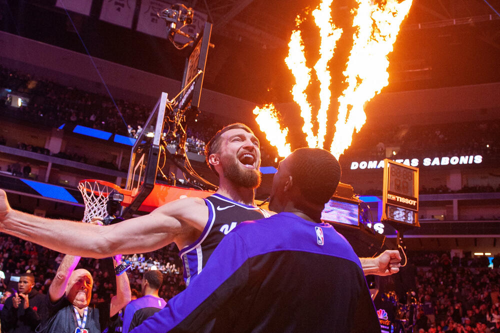 Sabonis je prvi uspio do idelnlog tripl-dabla, Foto: REUTERS