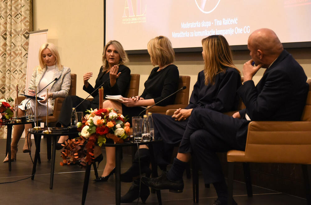 <p>Asocijacija će organizovati čitav niz edukacija i obrazovni koncept za žene u pripremi za menadžerske pozicije</p>