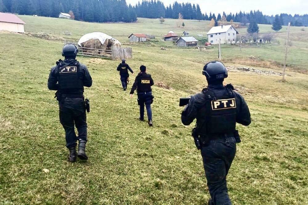 Tvrde da intenzivno rade kako bi ga pronašli: Policija na terenu, Foto: MUP