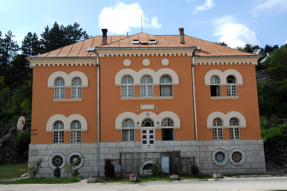 Zgrada Bogoslovije na Cetinju (arhiva), Foto: Boris Pejović