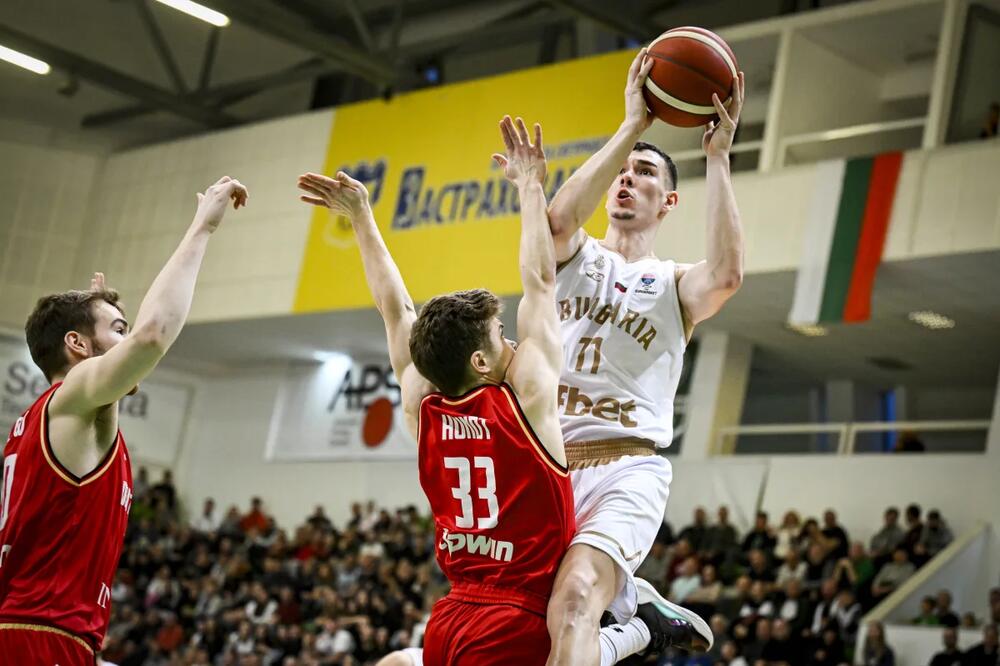 Minčev tokom meča sa Njemačkom u ovim kvalifikacijama, Foto: FIBA