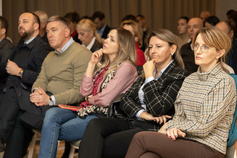 <p>"Osim novog sastava Glavnog odbora, na njemu će biti donešena kongresna dokumenta koja će – uz analizu rada partije u posljednjem četvorogodištu, trasirati politiku i program stranke u narednom periodu", saopštio je DPS</p>