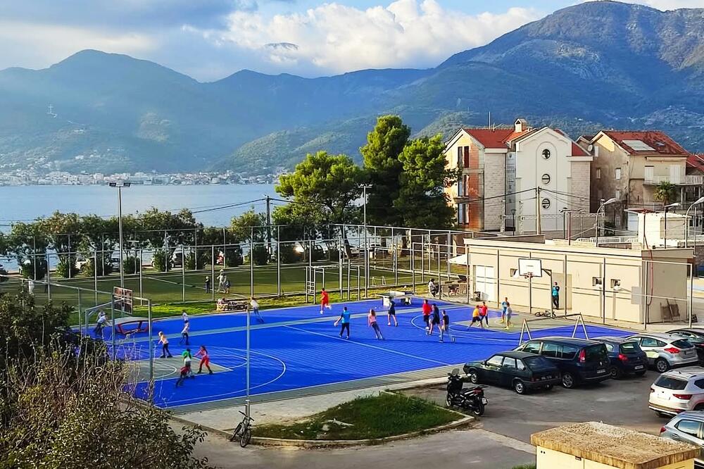 Teren na čijem mjestu bi mogla niknuti hala, Foto: Siniša Luković